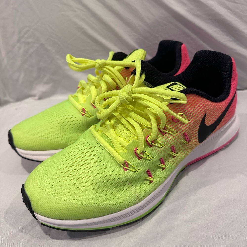 Nike zoom Pegasus 33 sz. 6.5 men’s / 8 women’s